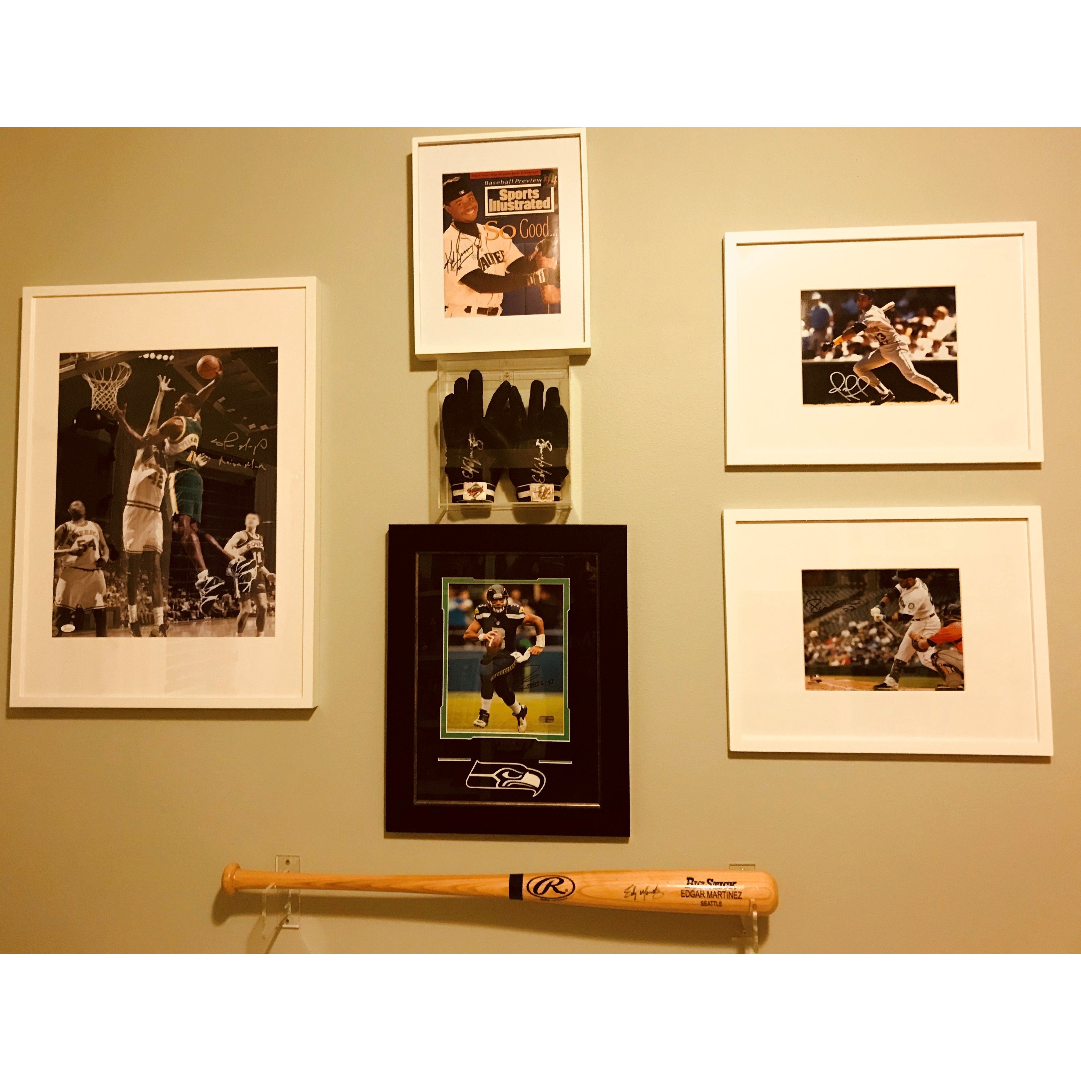 Baseball Bat Wall Mount Horizontal Holder Free Shipping Memorabilia Displays